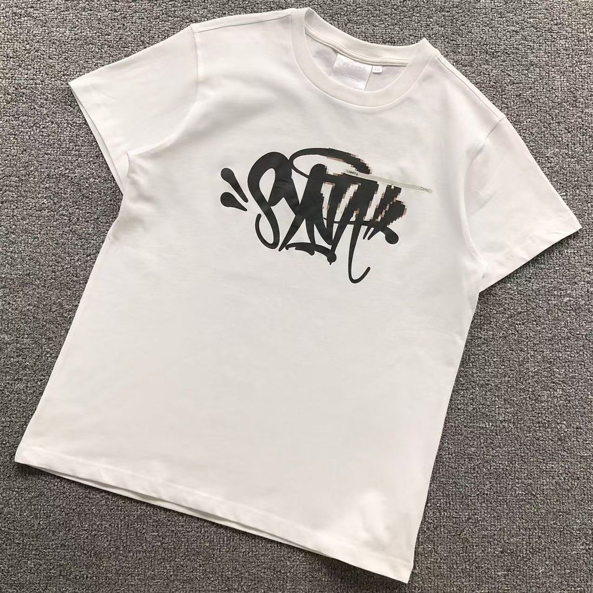 Camisa Syna World Graffiti Script — frente