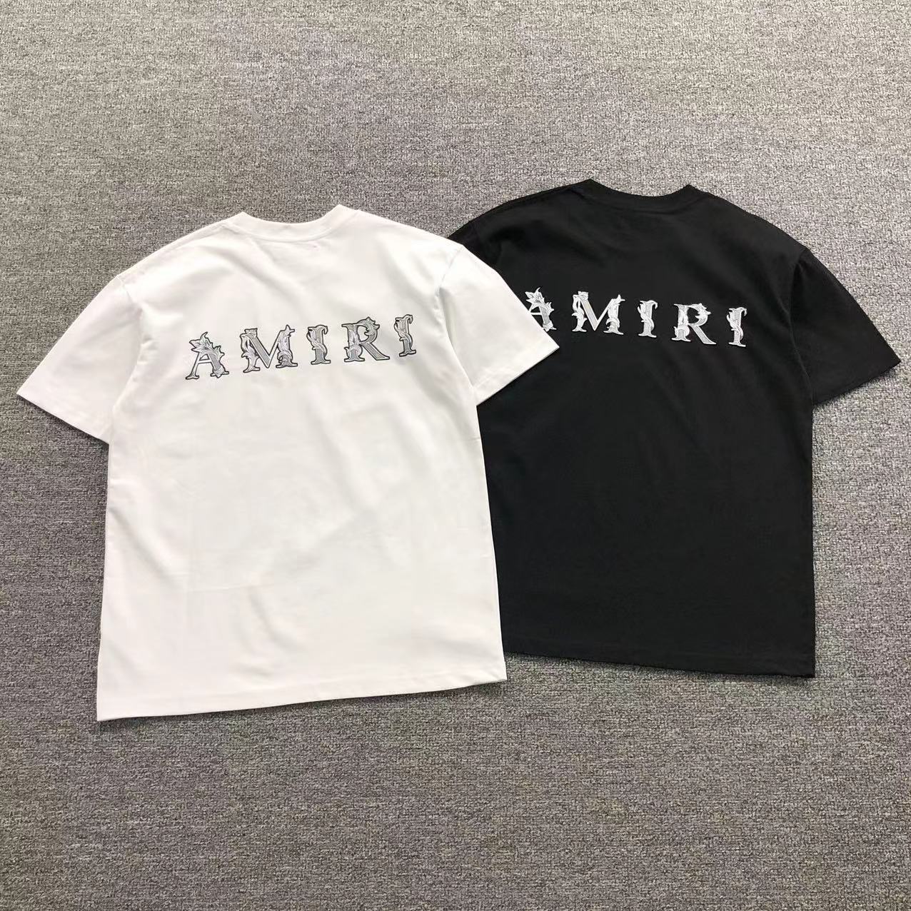 Camisa Amiri Gothic Bones Logo — costa