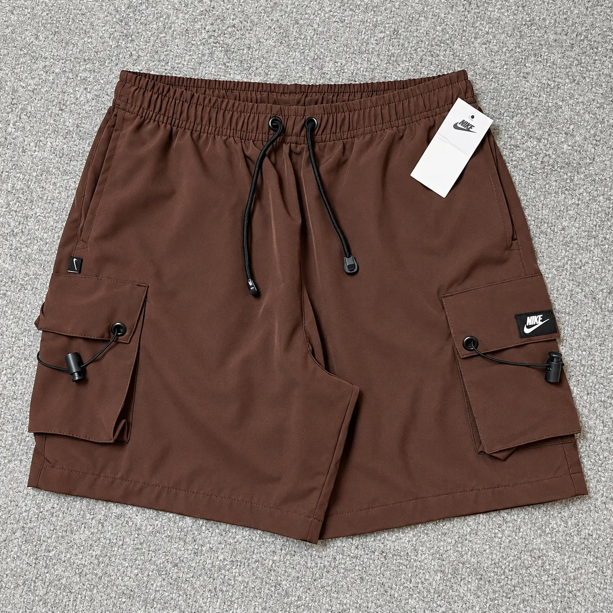 Short Premium Nike Cargo Regulador Marrom