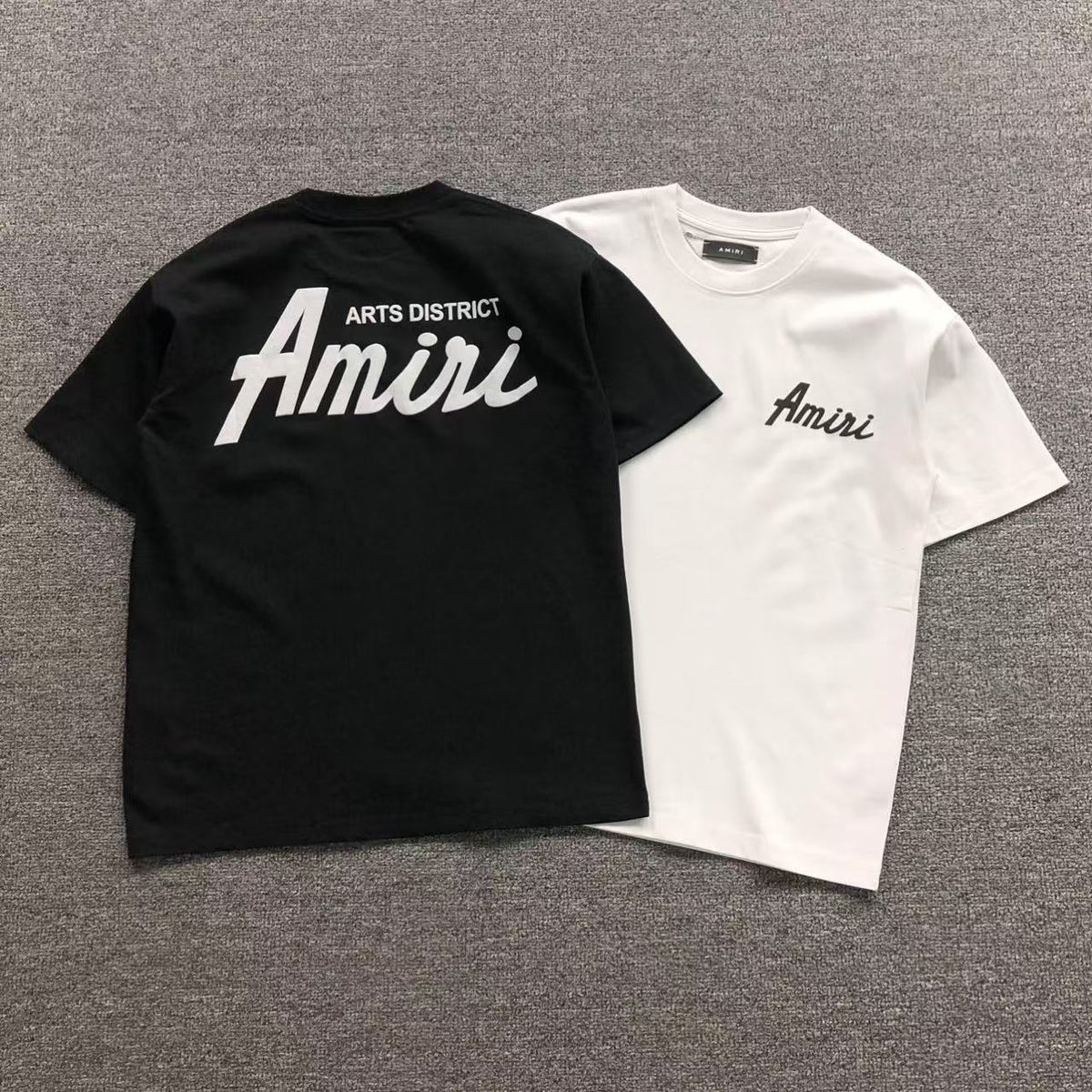 Camisa Amiri Arts District Logo Amiri Cursivo — frente