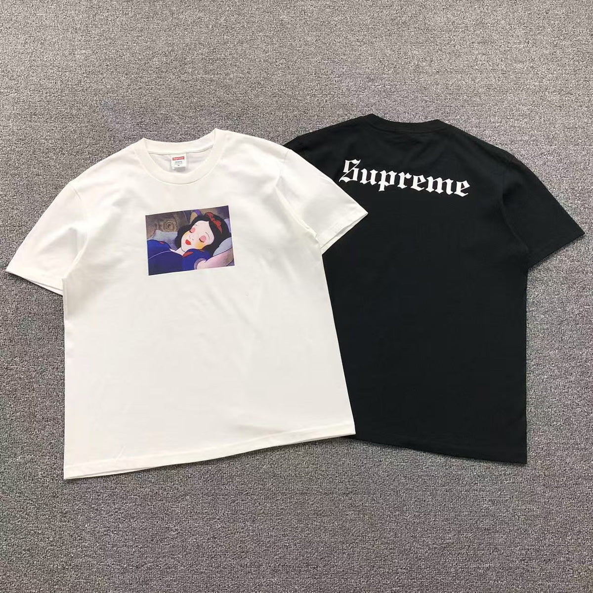 Camisa Supreme Snow White Sleeping 2 — frente