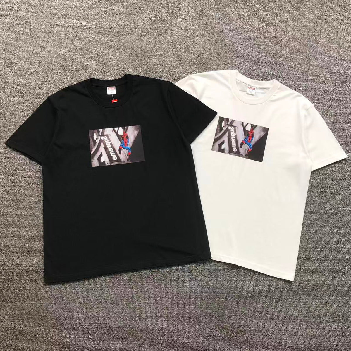 Camisa Supreme Spiderman Box Logo — peito