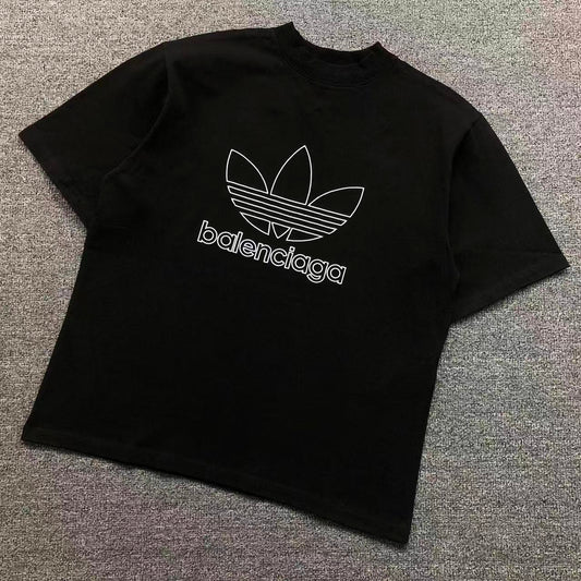 Camisa Adidas Trefoil Balenciaga Outline — frente