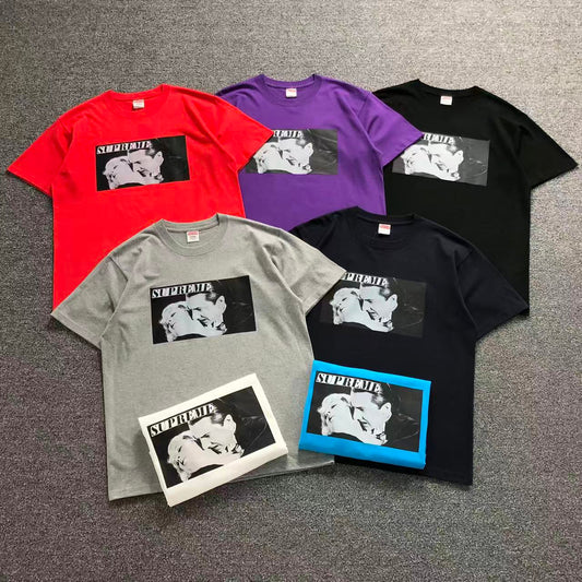 Camisa Supreme Kiss Embrace Box — frente