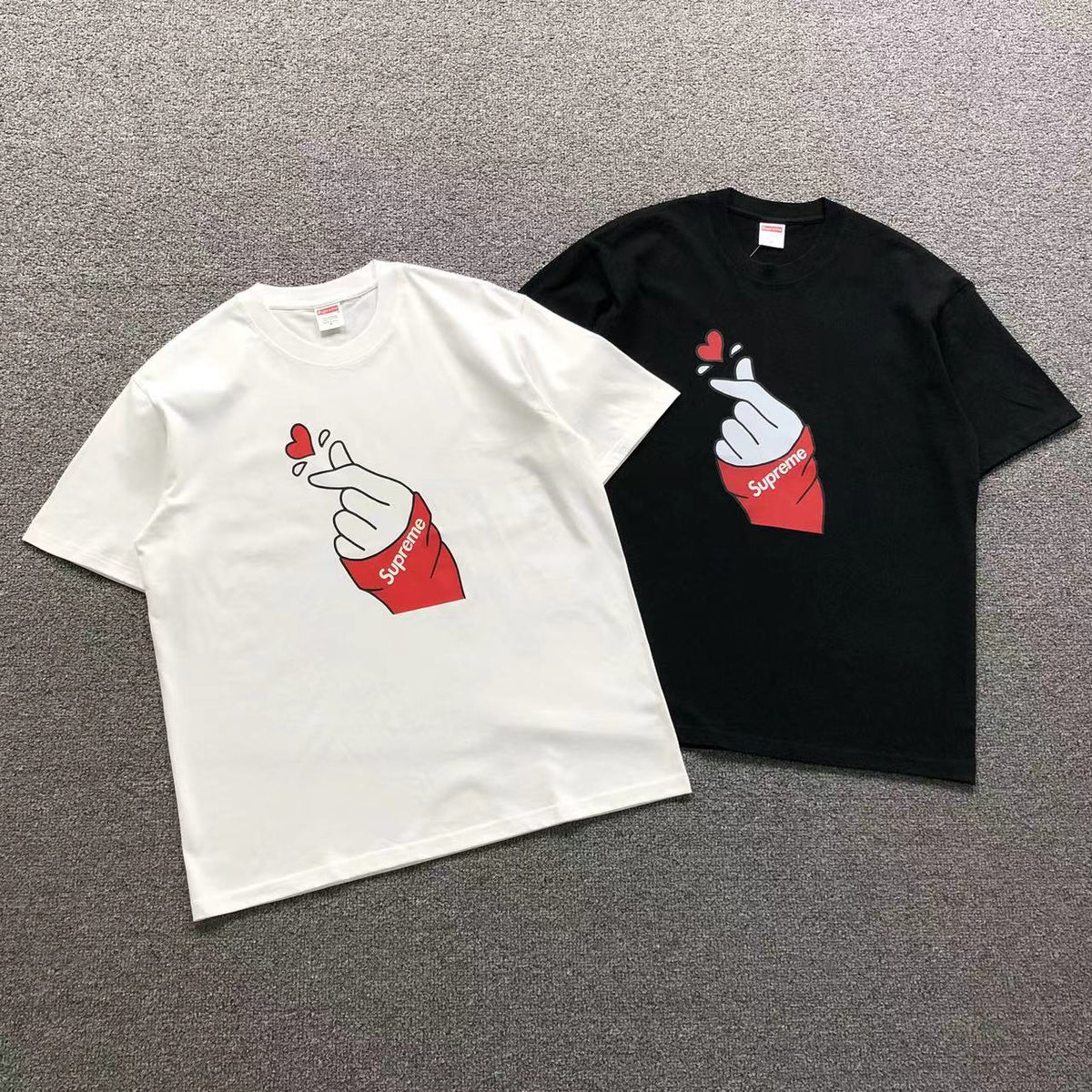 Camisa Supreme Heart Finger Snap — frente