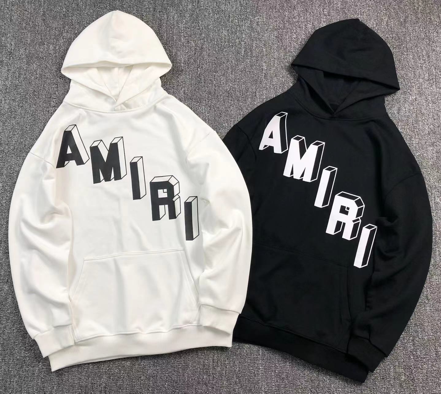 MOLETOM CANGURU Amiri Block Letters Core — frente