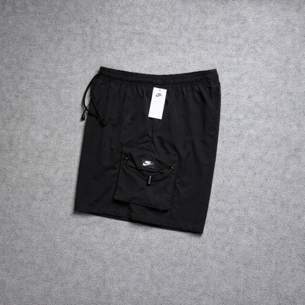 Short Premium Cargo Nike Foller Preto
