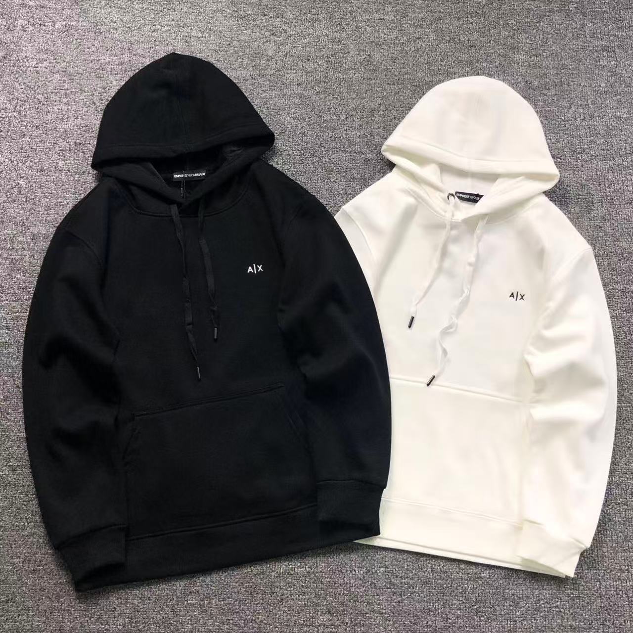 MOLETOM CANGURU Armani AX Essential — frente