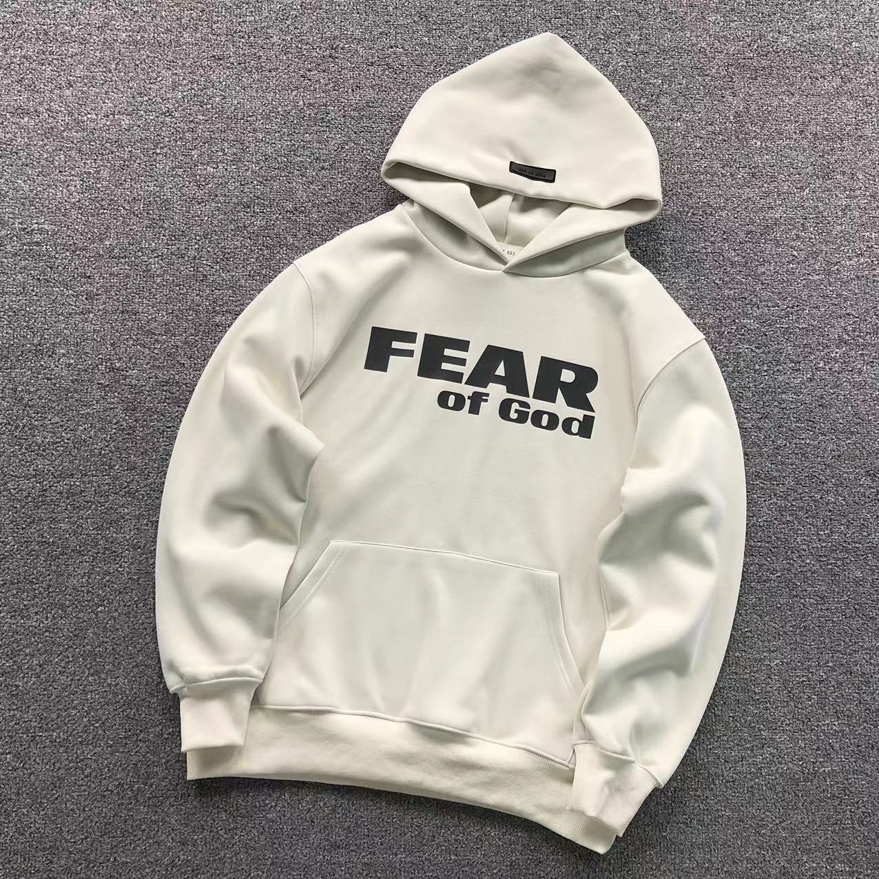 MOLETOM CANGURU Fear of God Essentials Wordmark — frente