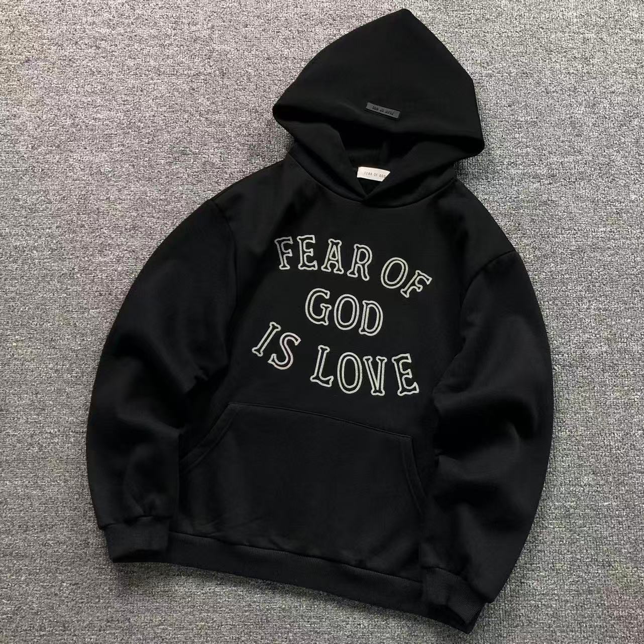 MOLETOM CANGURU Cristã Fear Of God Is Love — frente