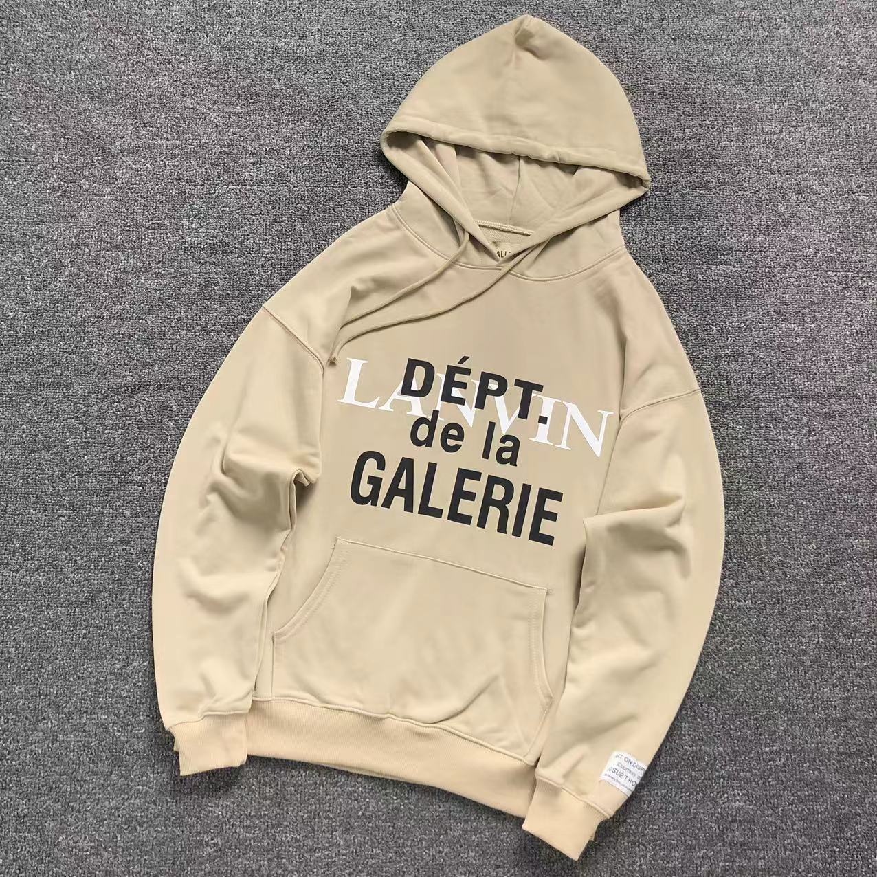 MOLETOM CANGURU Dept Galerie Core — frente