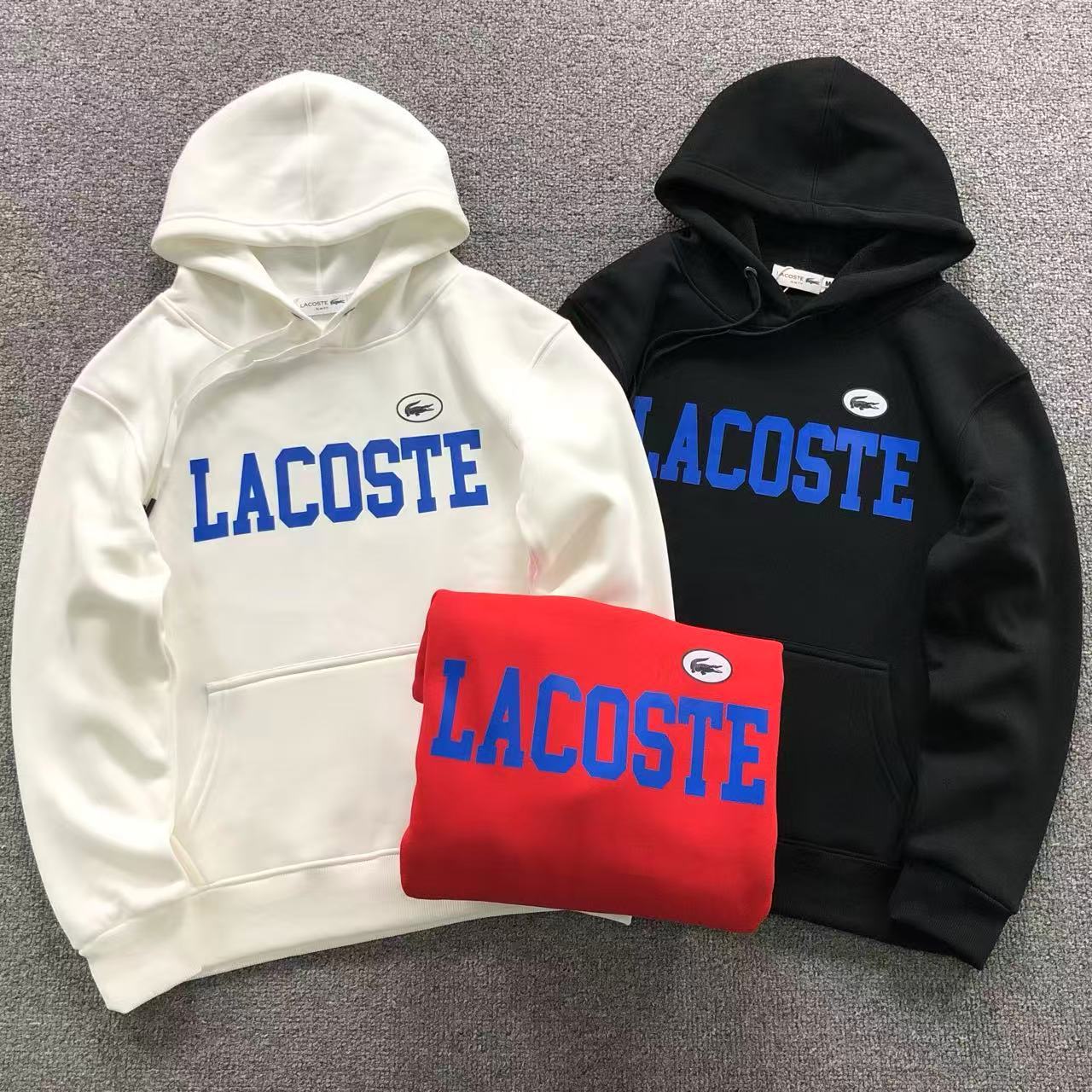 MOLETOM CANGURU Lacoste College Block Prime — frente