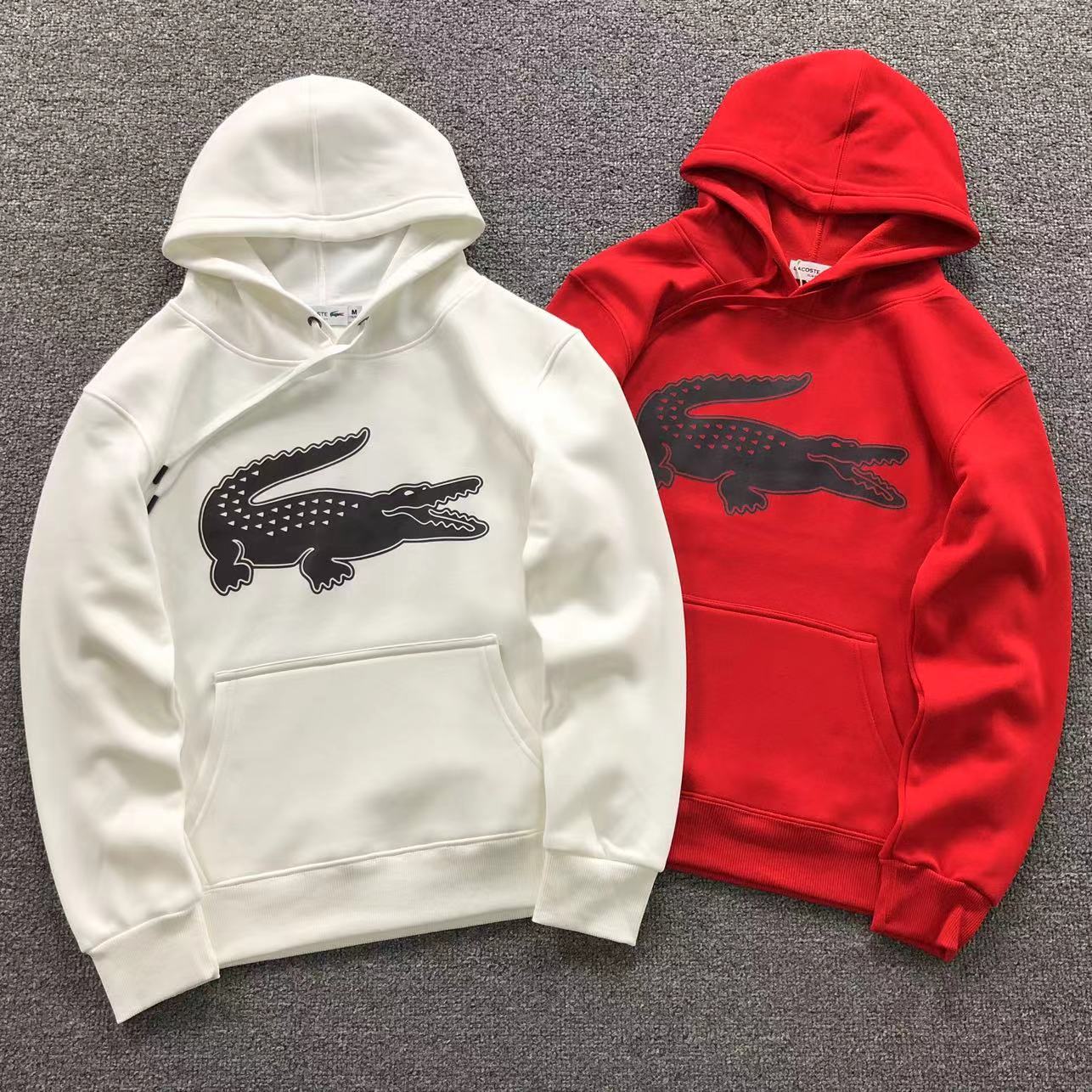 MOLETOM CANGURU Lacoste Big Croc — frente