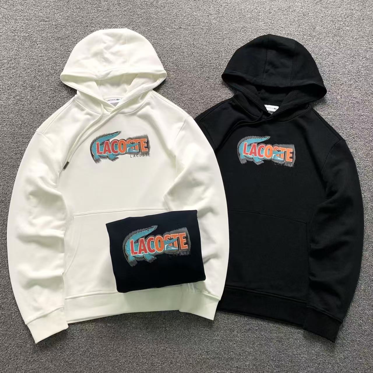 MOLETOM CANGURU Lacoste Croc Patch — frente