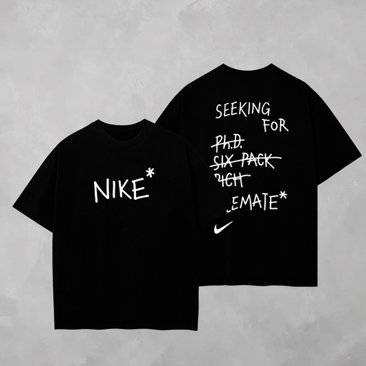 Camisa Nike Seeking Roommate — detalhe