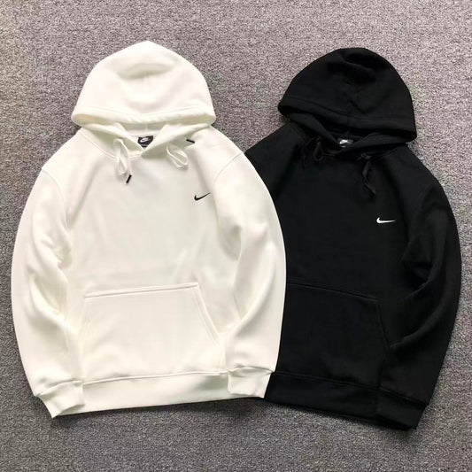 MOLETOM CANGURU Nike Swoosh Classic — frente