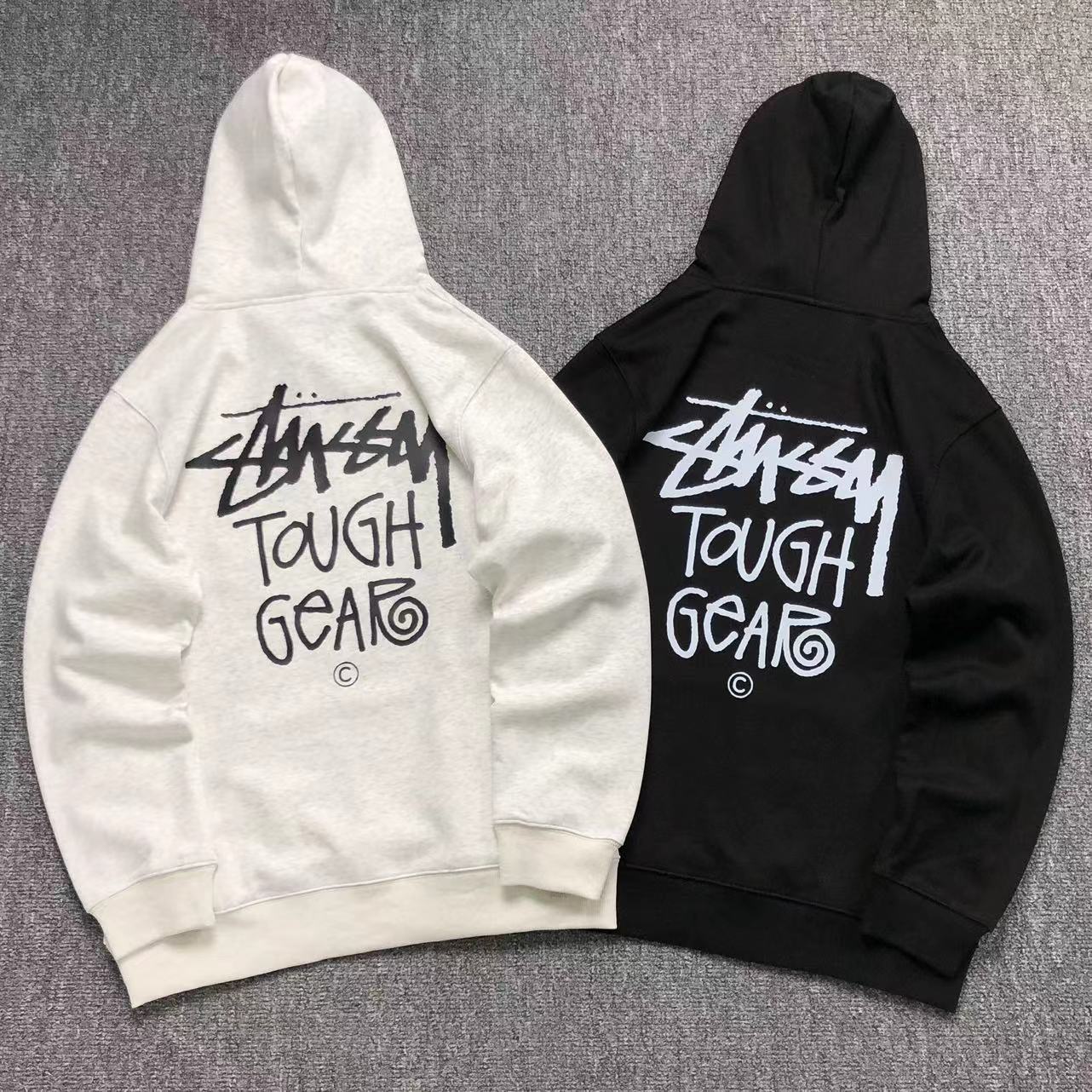 MOLETOM CANGURU Stussy Tough Gear Vault — costa