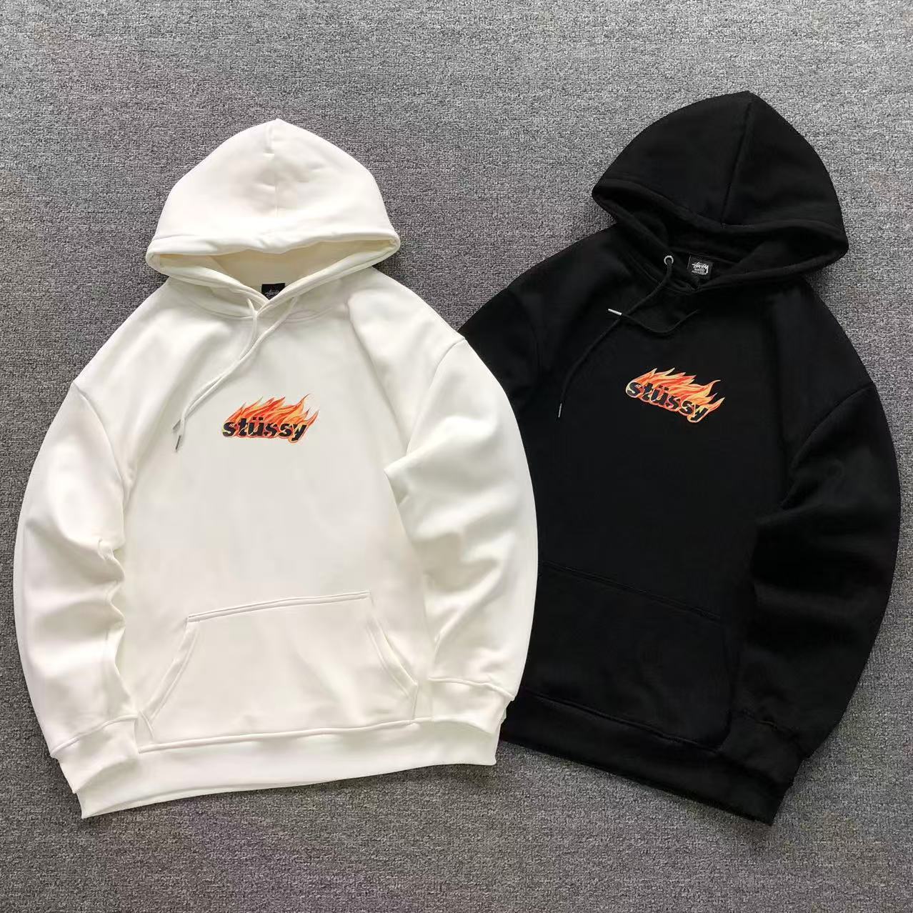 MOLETOM CANGURU Stussy Flame Logo — frente