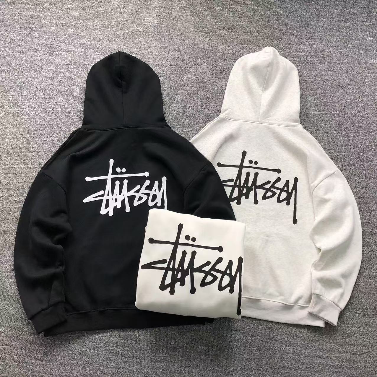 MOLETOM CANGURU Stussy Basic Script Prime — costa