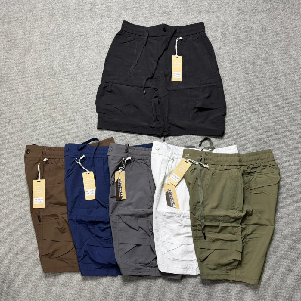Short Cargo Masculino em Poliamida com Bolsos Laterais Impermeável