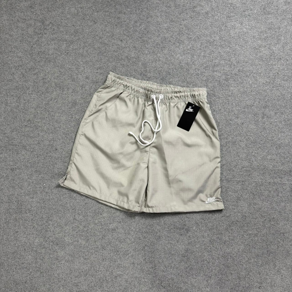Short Premium Nike RipStop Verde