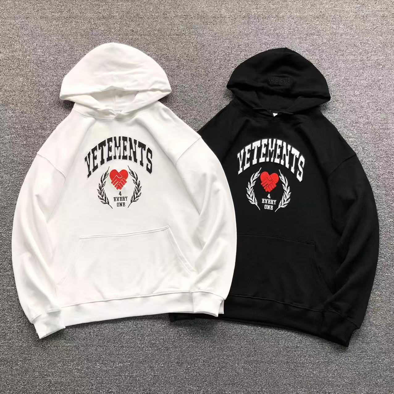 MOLETOM CANGURU Vetements 4 Every One — frente