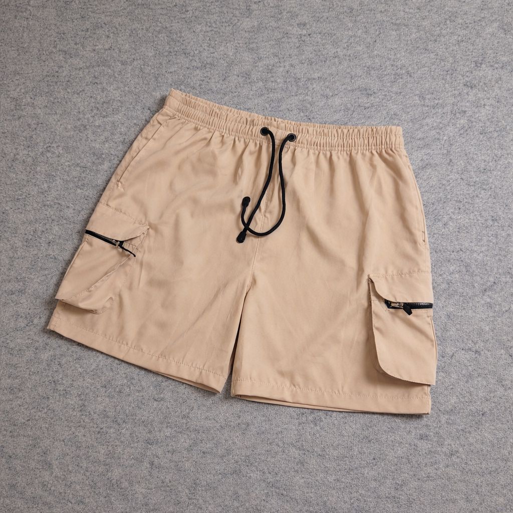 SHORT CARGO BOLSO MOCHILA COM ZÍPER BEGE