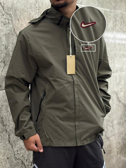 Casaco Corta Vento Impermeavel Imper Motor 2026 Verde Militar com patch Nike Resinado Marrom
