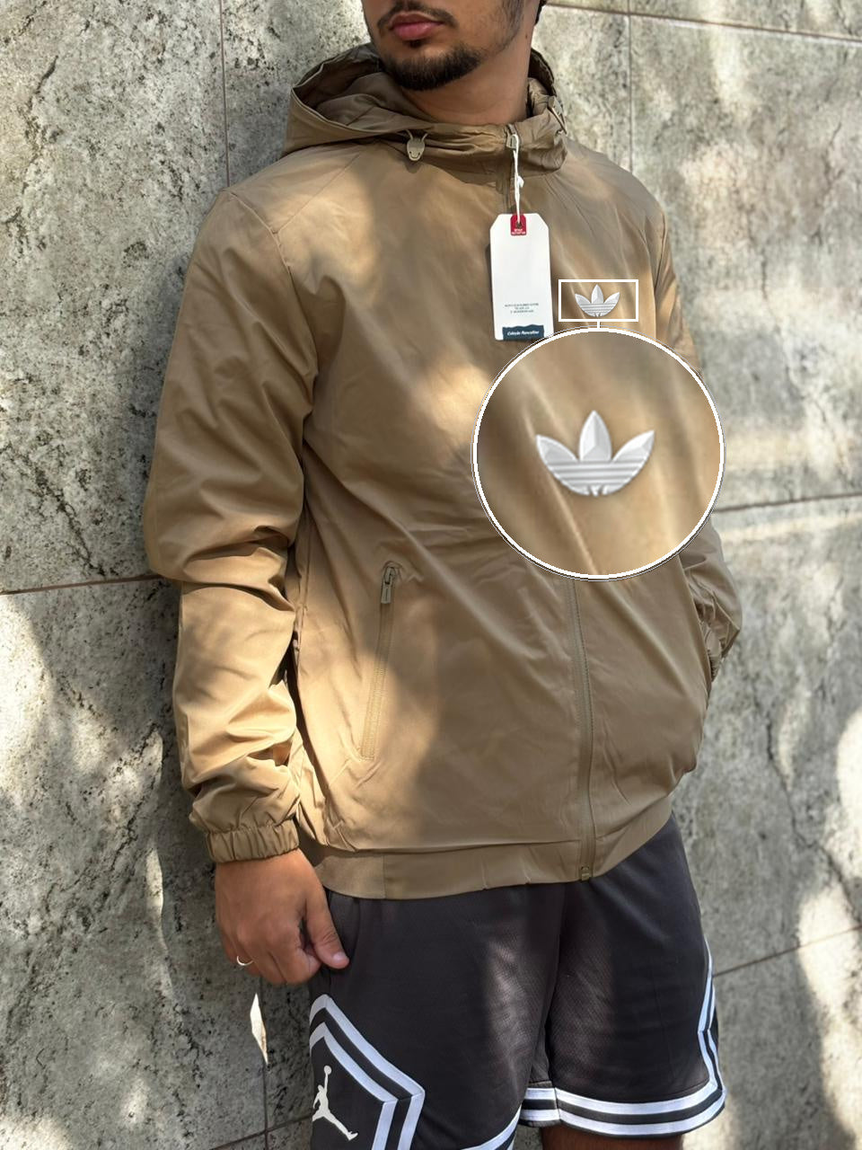 Casaco Corta Vento Impermeavel Storm Urban 2026 Caqui com patch Adidas Branco