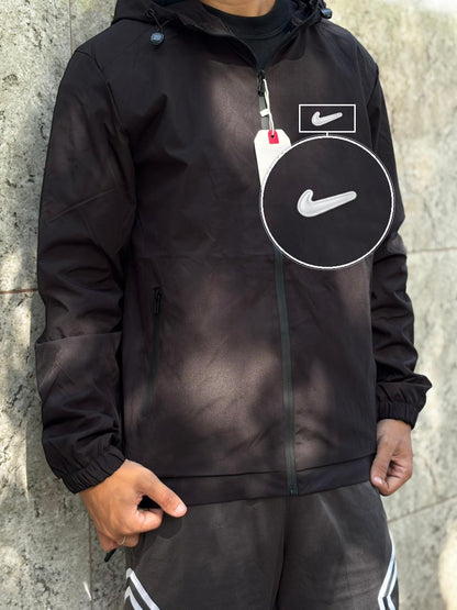 Casaco Corta Vento Impermeavel Storm Urban 2026 Preto com patch Nike Facao Sp Branca