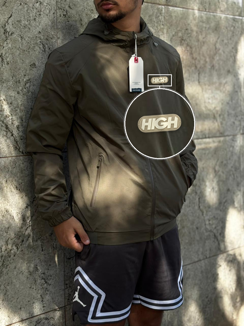Casaco Corta Vento Impermeavel Storm Urban 2026 Verde Militar com patch High Resina Oval Bege