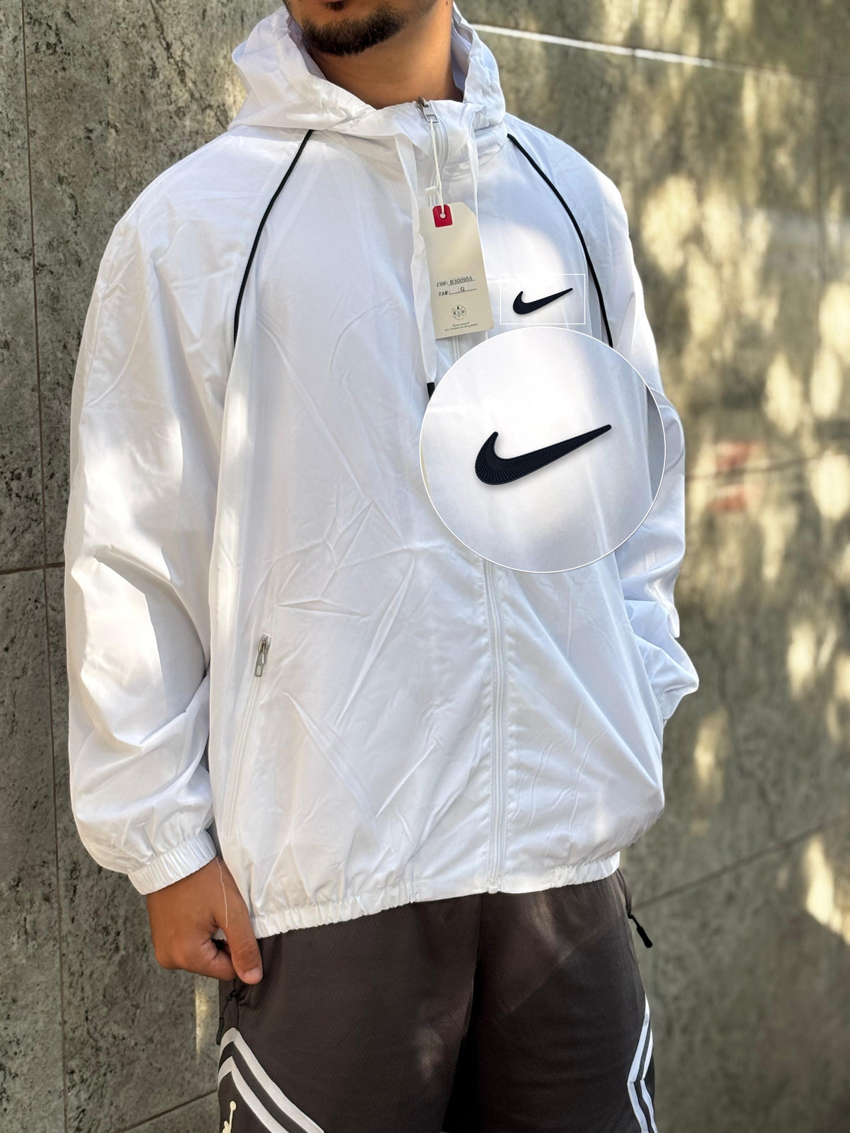 Casaco Corta Vento Importado Alpine North 2026 Branco com patch Nike Facao Sp Preto