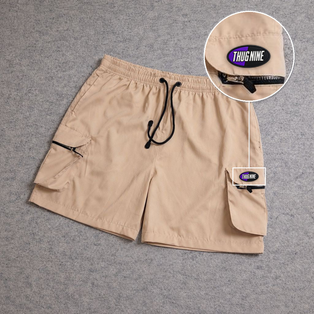 SHORT CARGO BOLSO MOCHILA COM ZÍPER BEGE com patch Thug Nine Oval Preto Com Roxo