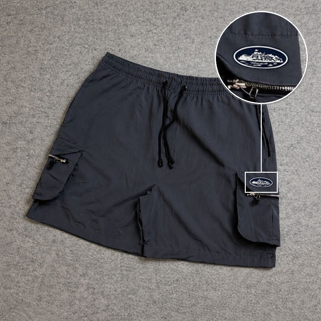 SHORT CARGO BOLSO MOCHILA COM ZÍPER CINZA com patch Cortez Prisao