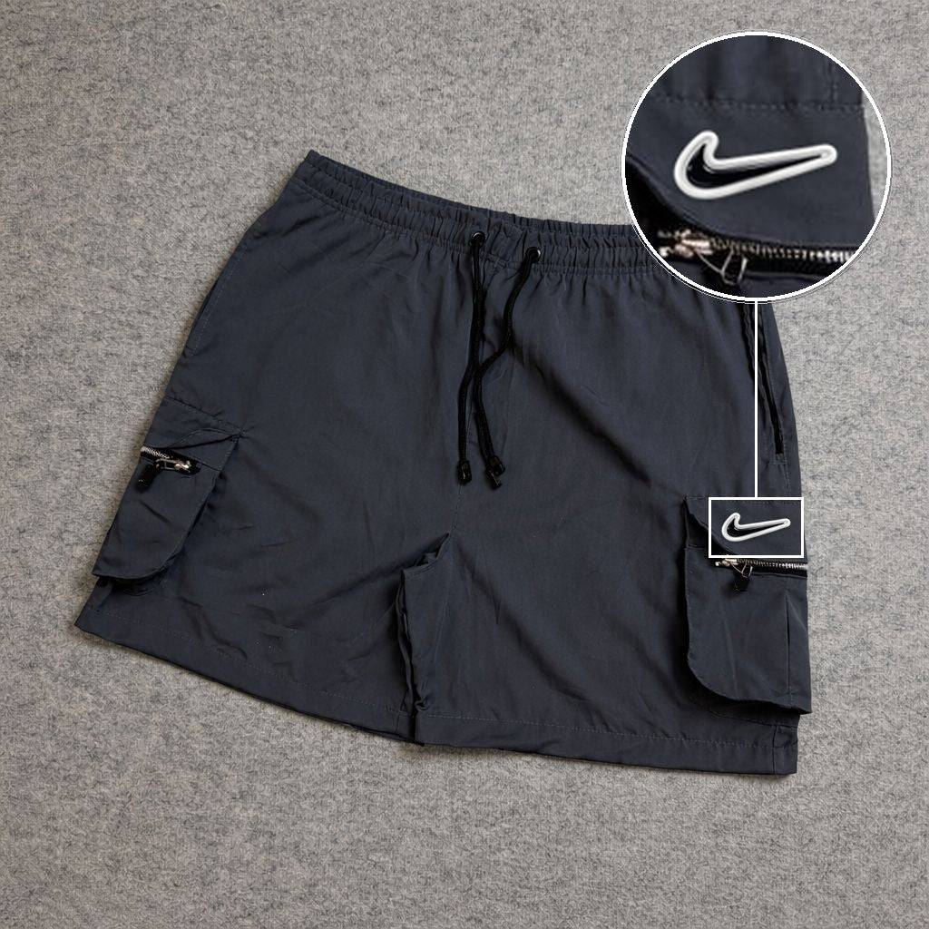 SHORT CARGO BOLSO MOCHILA COM ZÍPER CINZA com patch Nike Rs P B