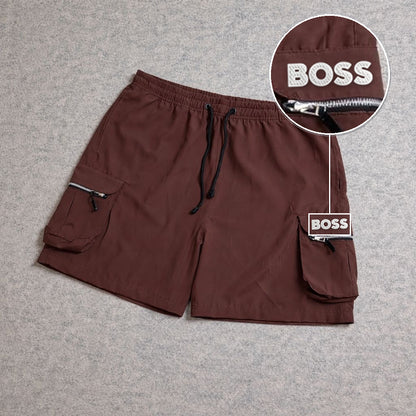 SHORT CARGO BOLSO MOCHILA COM ZÍPER MARROM com patch Boss Sp Branco