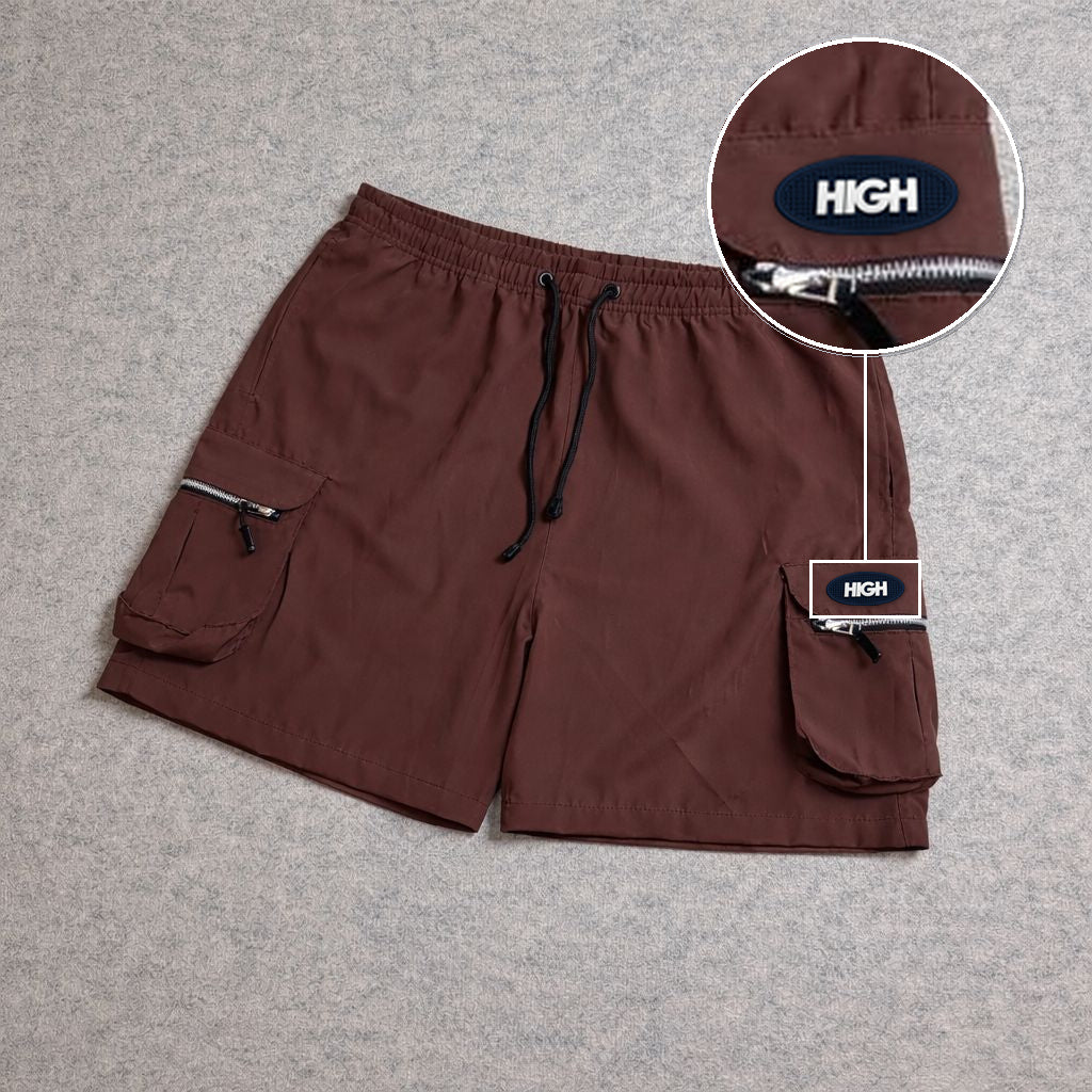 SHORT CARGO BOLSO MOCHILA COM ZÍPER MARROM com patch High Oval