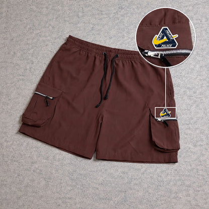 SHORT CARGO BOLSO MOCHILA COM ZÍPER MARROM com patch Palace