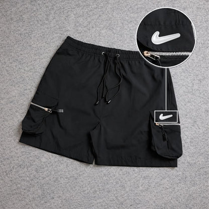 SHORT CARGO BOLSO MOCHILA COM ZÍPER PRETO com patch Nike Facao Sp Branca