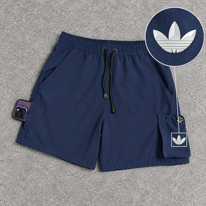 Short Cargo Elastano Tech Azul Marinho com patch Adidas Branco
