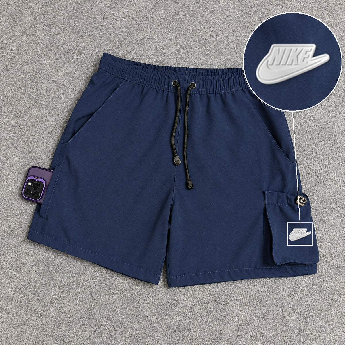 Short Cargo Elastano Tech Azul Marinho com patch Nike Branco