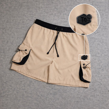 SHORT CARGO FOLLER COM REGULADOR BEGE com patch Tn Resinado Preto