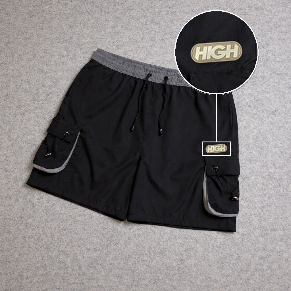SHORT CARGO FOLLER COM REGULADOR PRETO com patch High Resina Oval Bege