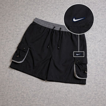 SHORT CARGO FOLLER COM REGULADOR PRETO com patch Nike Resinado B P