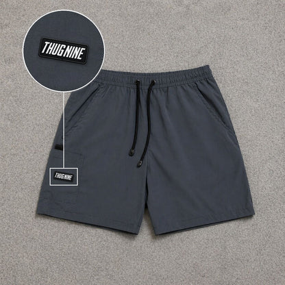 Short Cargo Street com Bolso Funcional Cinza com patch Thug Nine Retangular