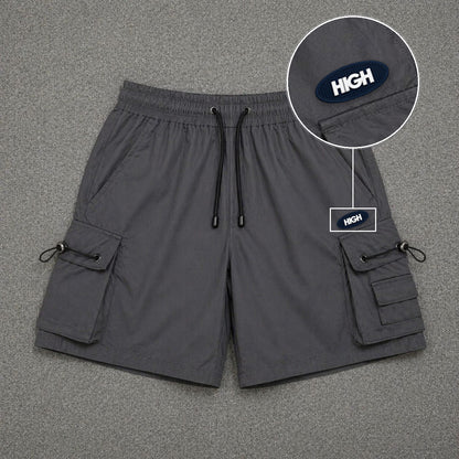 Short Cargo Streetwear Dual Pocket Cinza Chumbo com patch High Oval