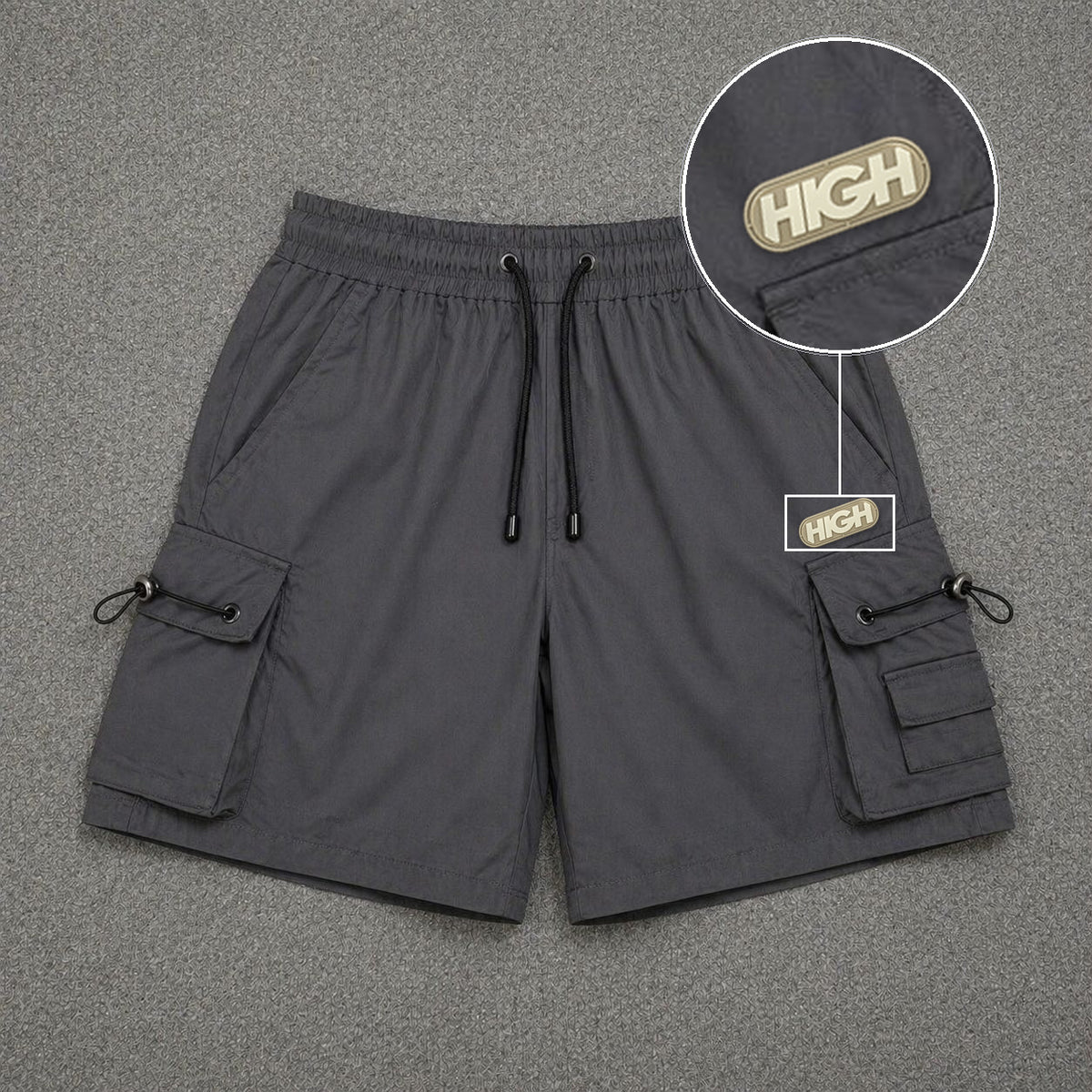 Short Cargo Streetwear Dual Pocket Cinza Chumbo com patch High Resina Oval Bege