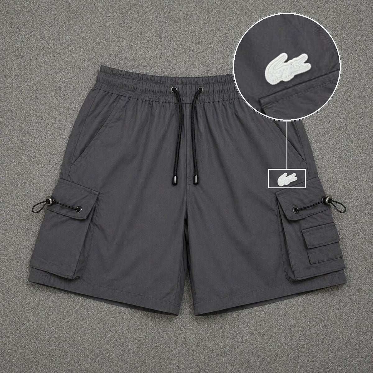 Short Cargo Streetwear Dual Pocket Cinza Chumbo com patch Lacoste Sp Branco