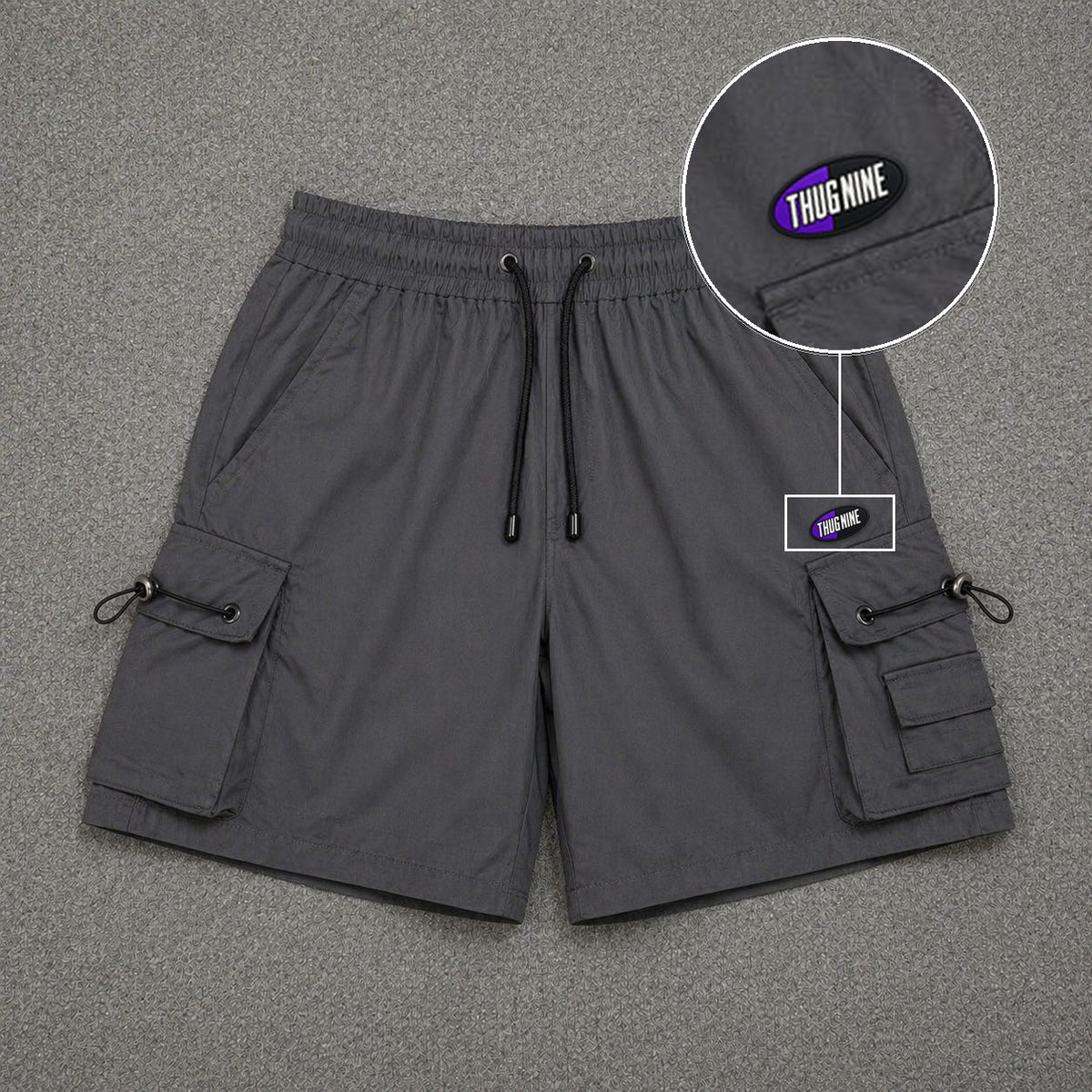 Short Cargo Streetwear Dual Pocket Cinza Chumbo com patch Thug Nine Oval Preto Com Roxo