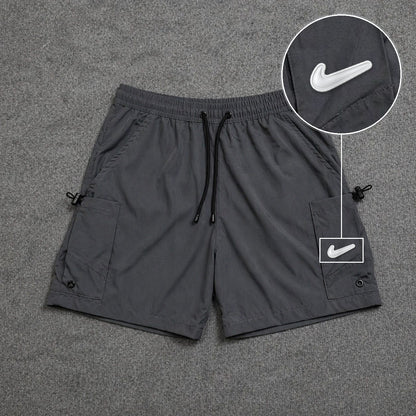 Short Cargo Streetwear Urban com Bolsos Laterais Cinza com patch Nike Facao Sp Branca